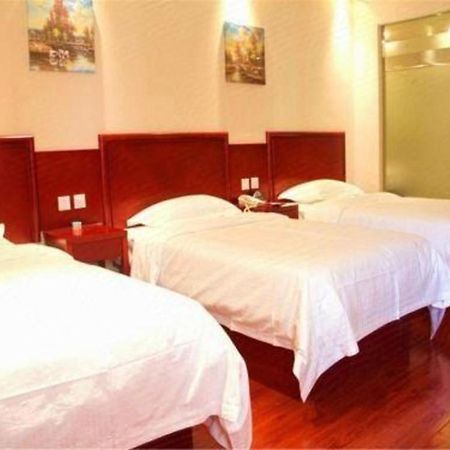 فندق جرين تري إن شنيانج شينهو ديستريكت وواي ستريت المظهر الخارجي الصورة